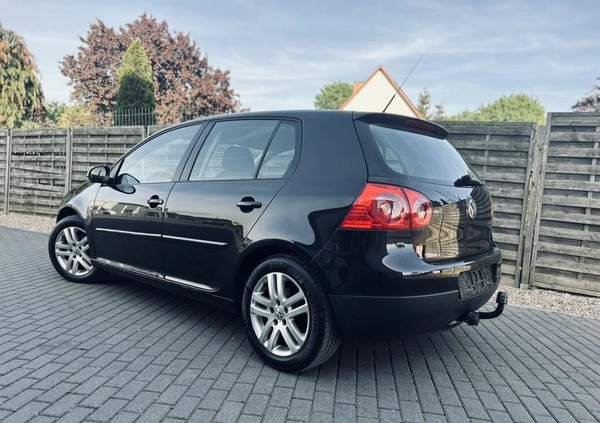 Volkswagen Golf cena 18900 przebieg: 237000, rok produkcji 2007 z Brzostek małe 277